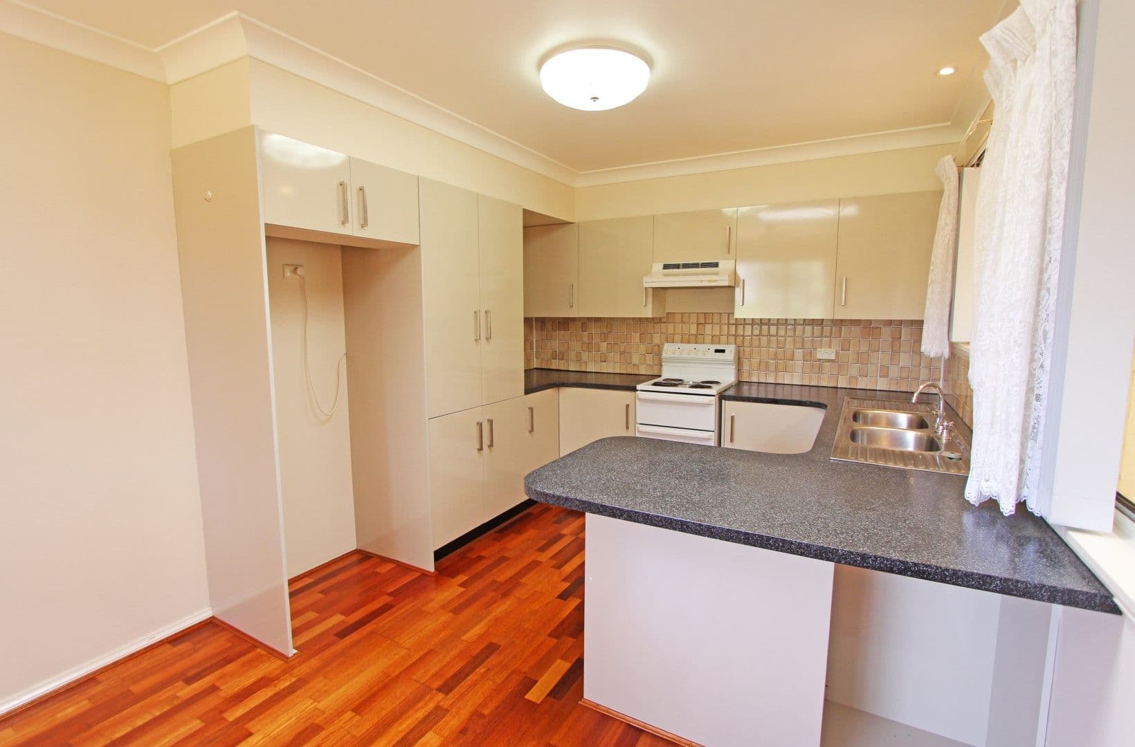 335 Tuggerawong Road, Tuggerawong NSW 2259, Tuggerawong - Thumbnail 5