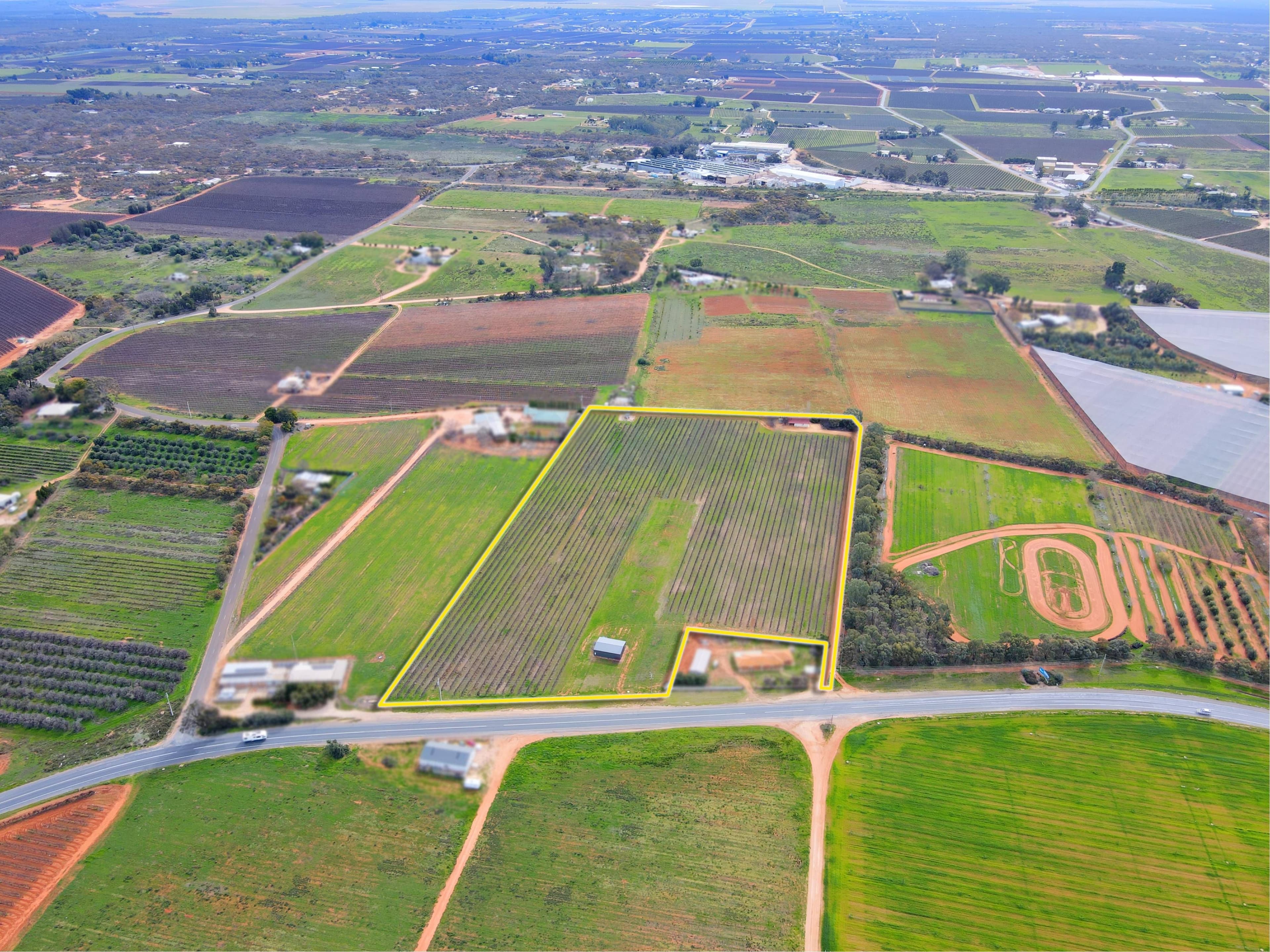 885 Old Sturt Highway, Berri SA 5343, Berri - Image 1