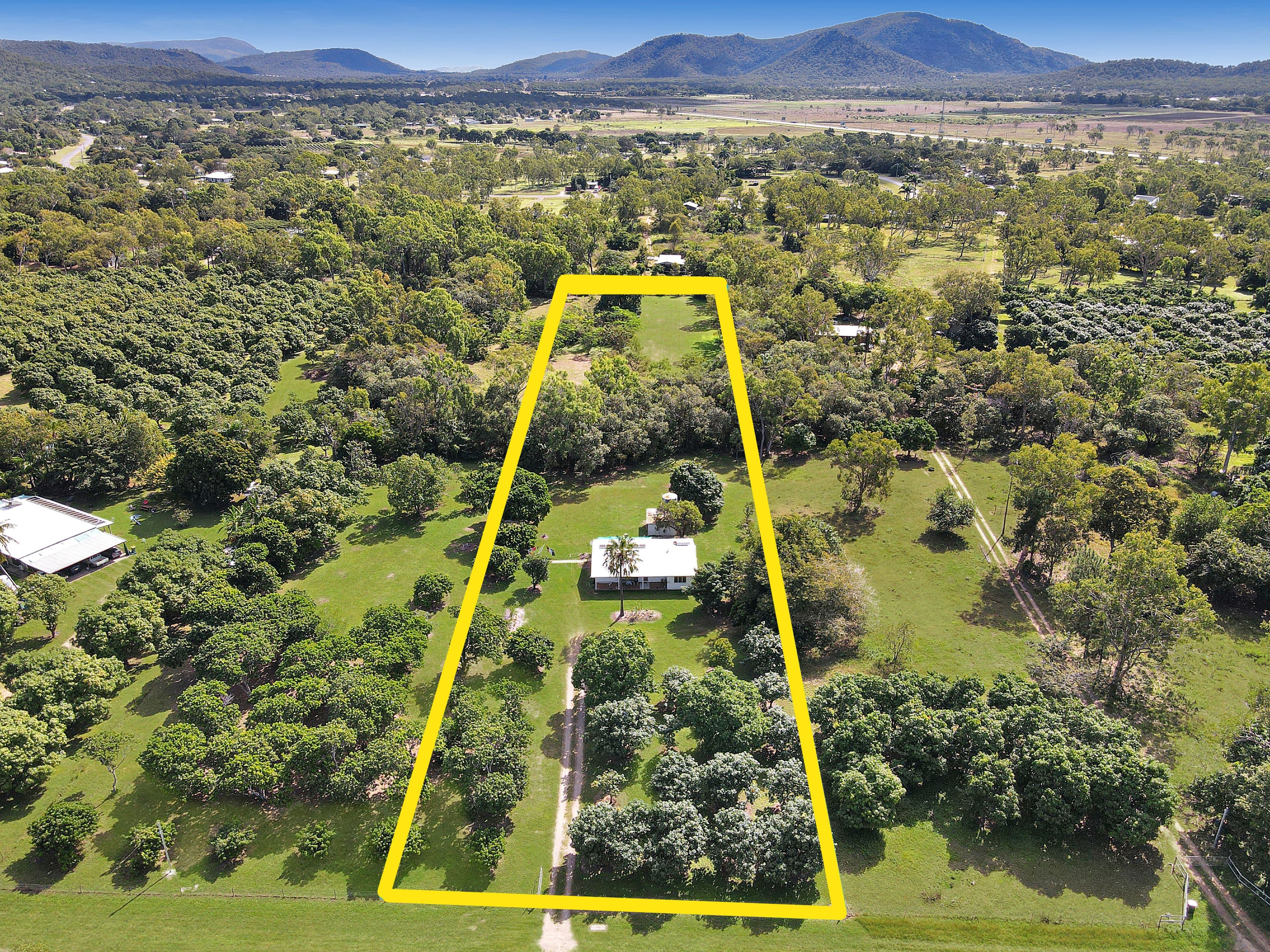 16 Alligator Creek Road, Alligator Creek QLD 4816, Alligator Creek - Image 1