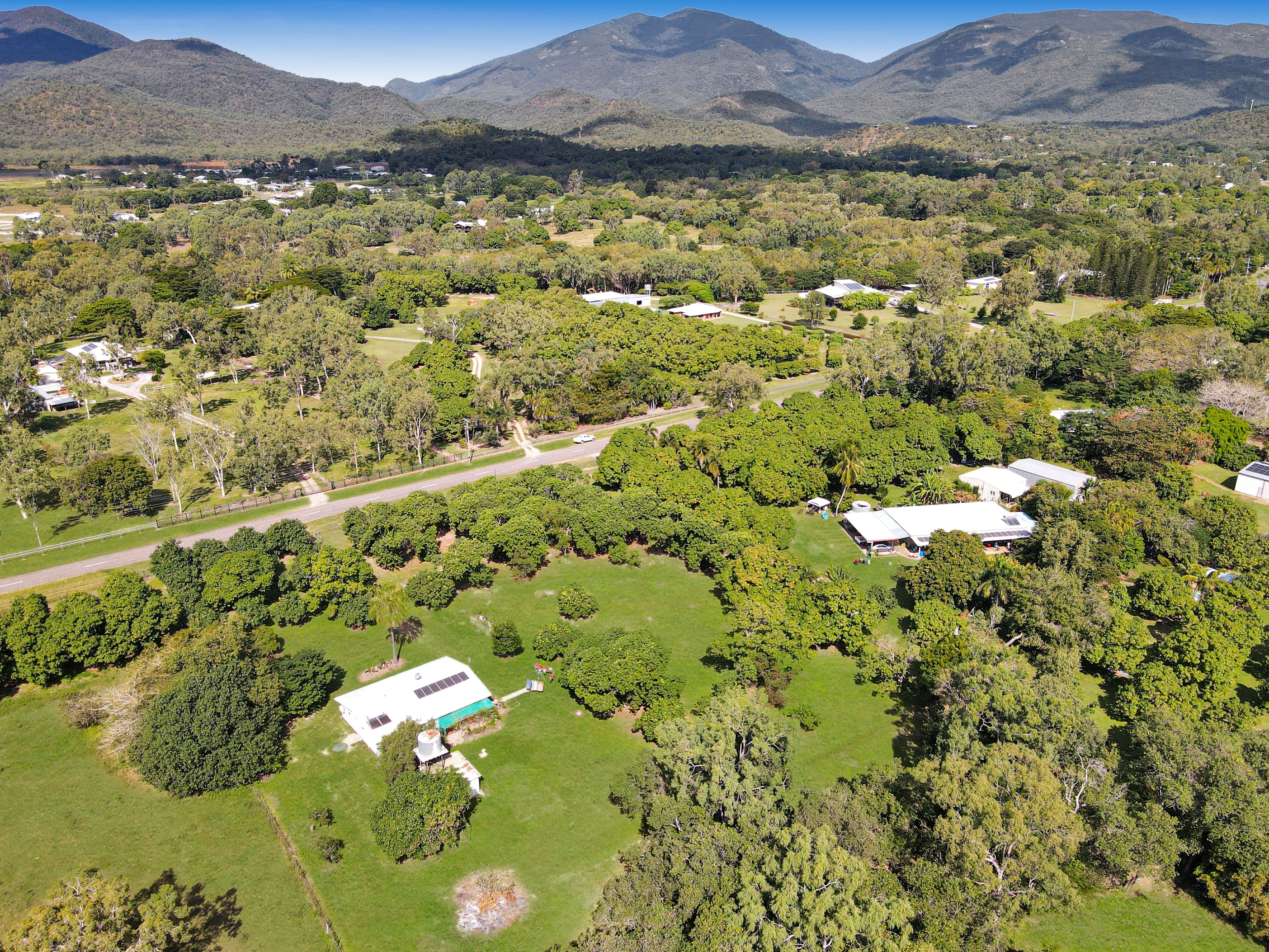 16 Alligator Creek Road, Alligator Creek QLD 4816, Alligator Creek - Thumbnail 5