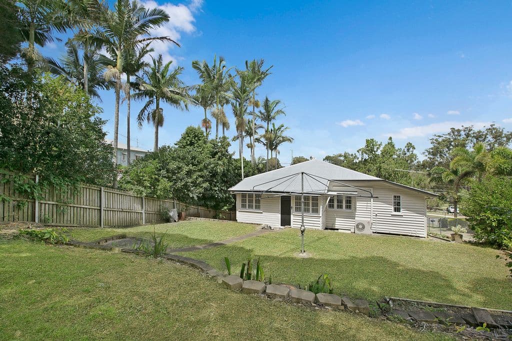 42 Abbotsleigh Street, Holland Park QLD 4121, Holland Park - Thumbnail 7