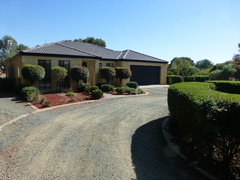 30 Village Court, Echuca VIC 3564, Echuca - Thumbnail 2