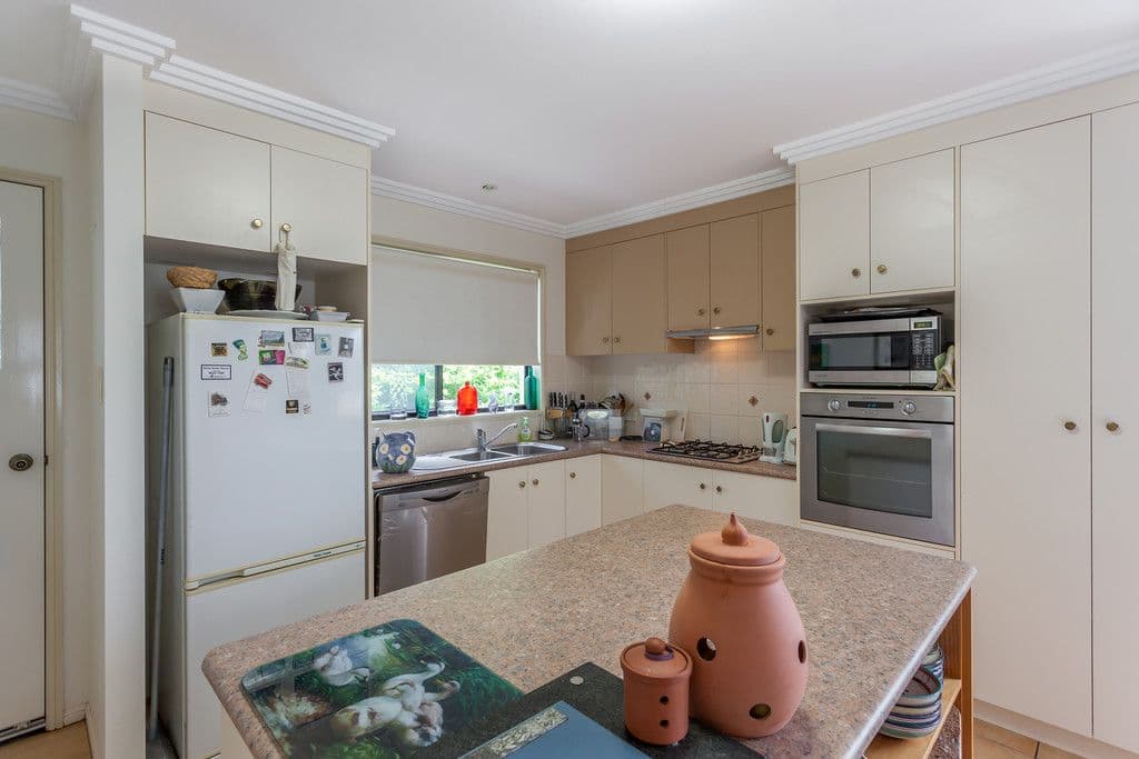 1 Cossart Street, Centenary Heights QLD 4350, Centenary Heights - Thumbnail 2