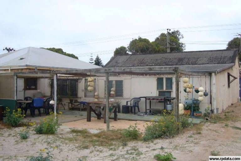 113 Augustus Street, GERALDTON WA 6530, Geraldton - Thumbnail 4