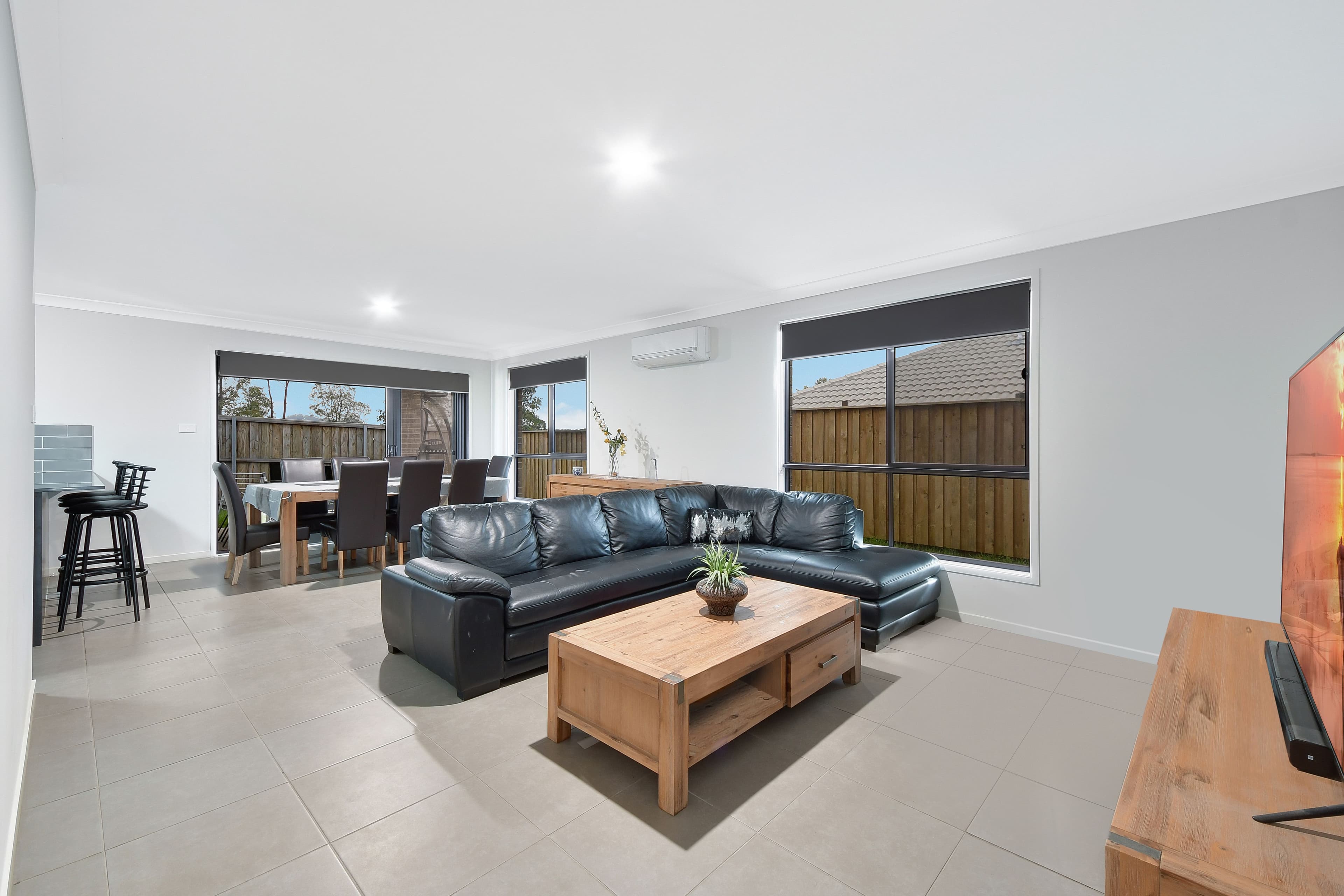 23 Dowie Drive, Claymore NSW 2559, Claymore - Thumbnail 2