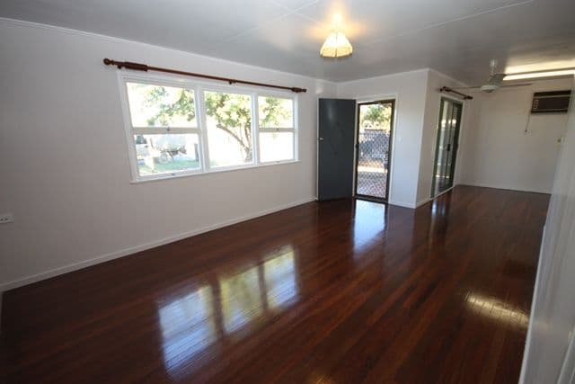 13 Manton Street, BILOELA QLD 4715, Biloela - Thumbnail 2