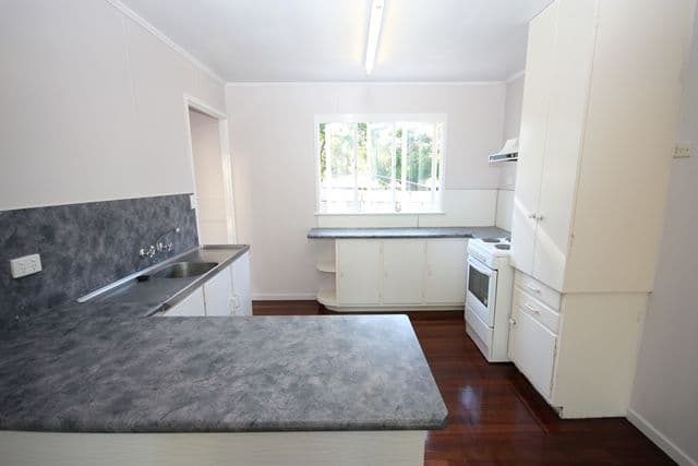 13 Manton Street, BILOELA QLD 4715, Biloela - Thumbnail 6