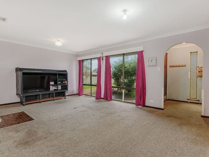 2 Toora Place, Cooloongup WA 6168, Cooloongup - Thumbnail 3