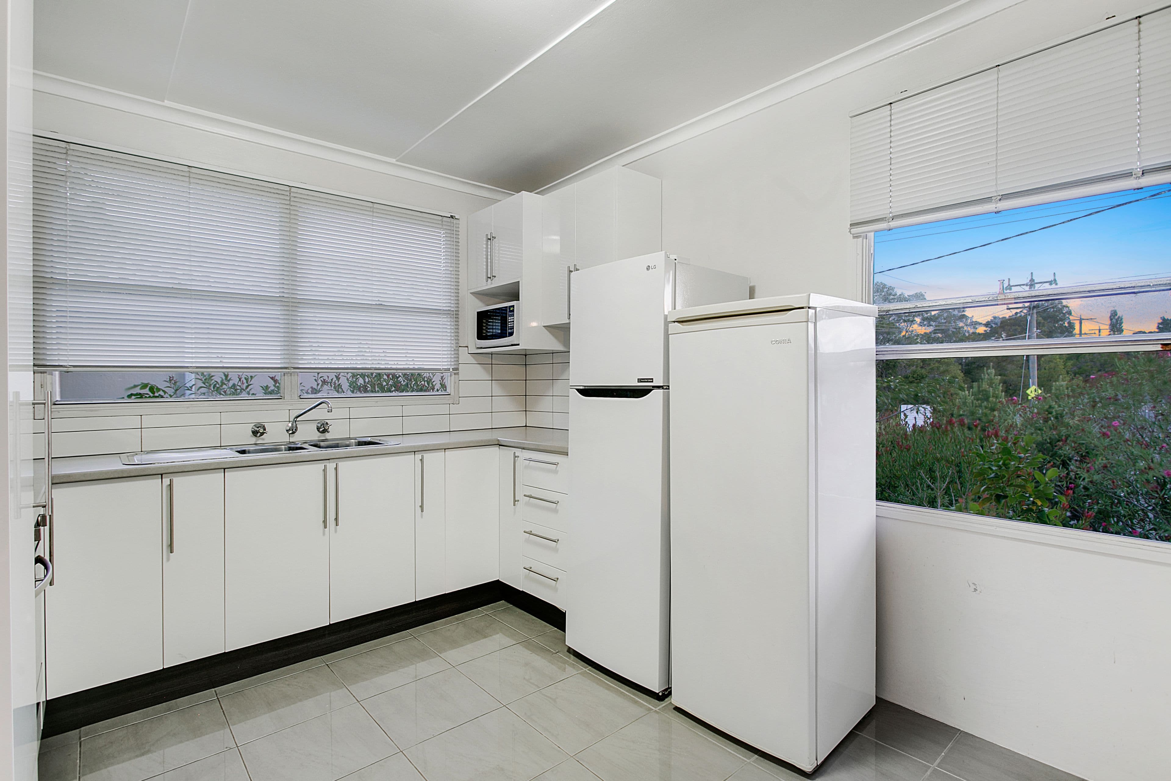 87 Monterey Boulevard, Frankston North VIC 3200, Frankston North - Thumbnail 4