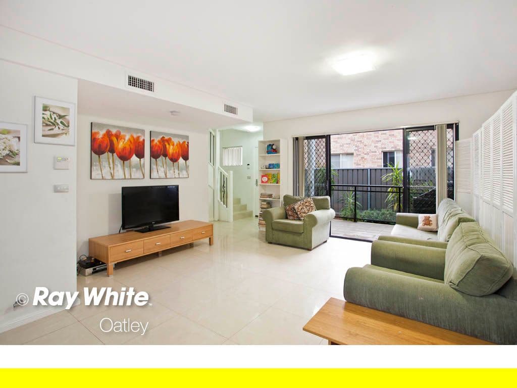 6 Oatley Parade, OATLEY NSW 2223, Oatley - Thumbnail 2