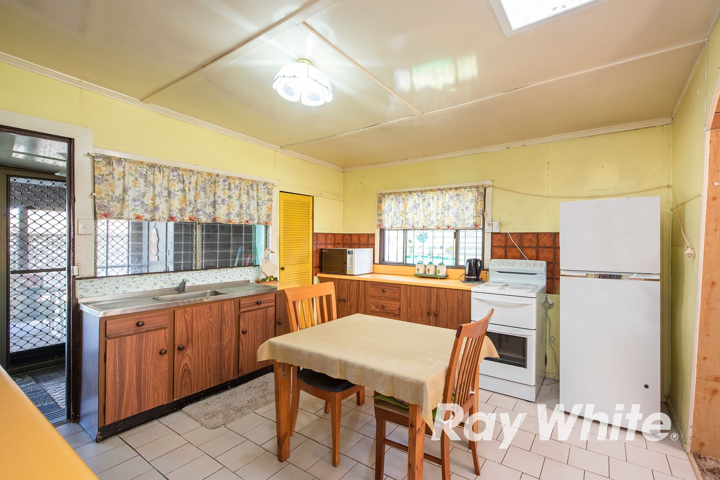 32 Garfield Road, Logan Central QLD 4114, Logan Central - Thumbnail 5