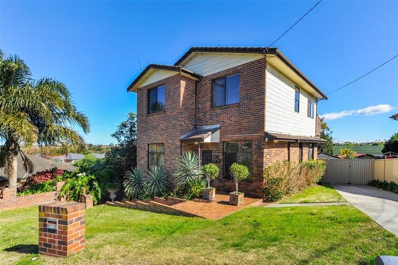 72-72A Lasseter Avenue, CHIFLEY NSW 2036, Chifley - Image 1