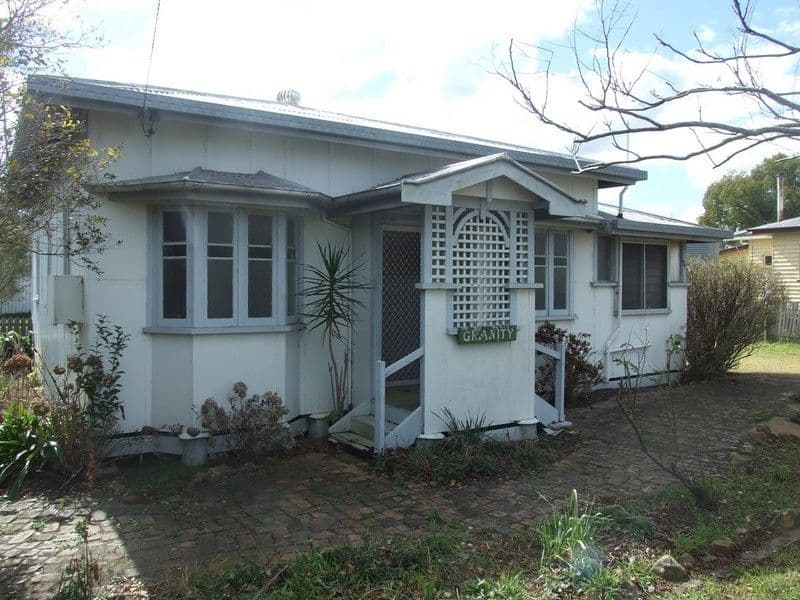 8 Sharp Street, CROWS NEST QLD 4355, Crows Nest - Image 1