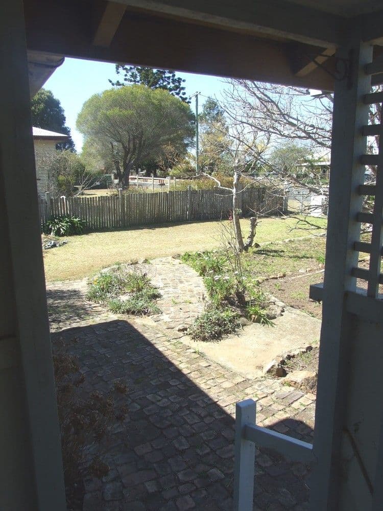 8 Sharp Street, CROWS NEST QLD 4355, Crows Nest - Thumbnail 6