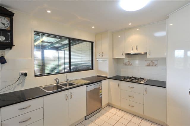 64 Glencoe Road, KINGSTHORPE QLD 4400, Kingsthorpe - Thumbnail 2