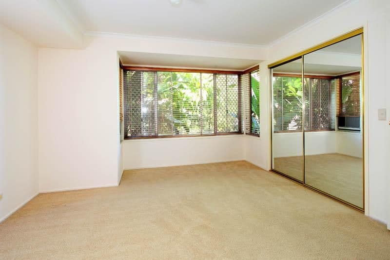 6 Castlewood Close, KENMORE HILLS QLD 4069, Kenmore Hills - Thumbnail 5