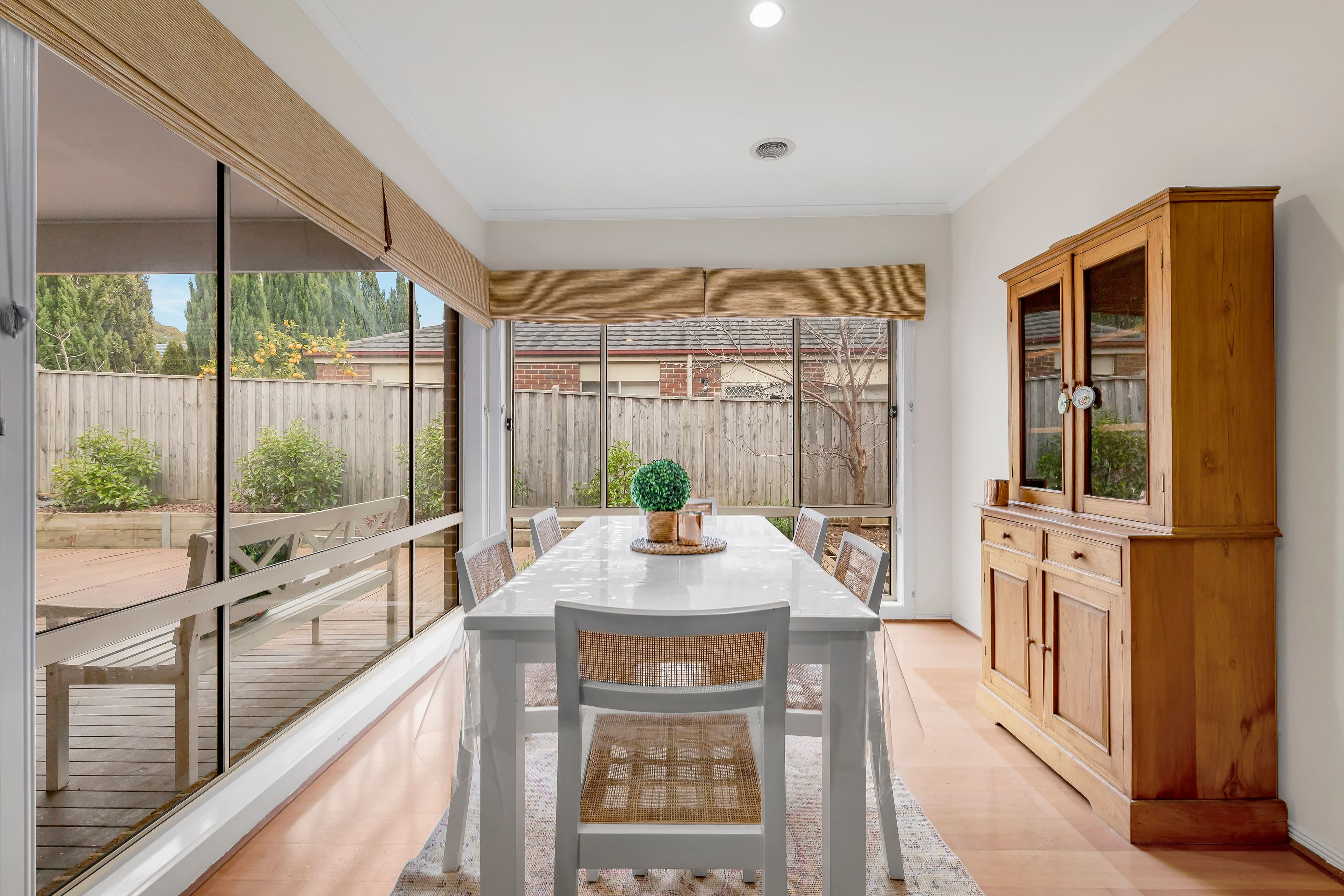 25 Vista Way, South Morang VIC 3752, South Morang - Thumbnail 3