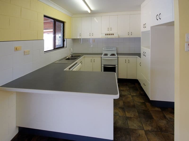 14  Tait Street, KELSO QLD 4815, Kelso - Thumbnail 3