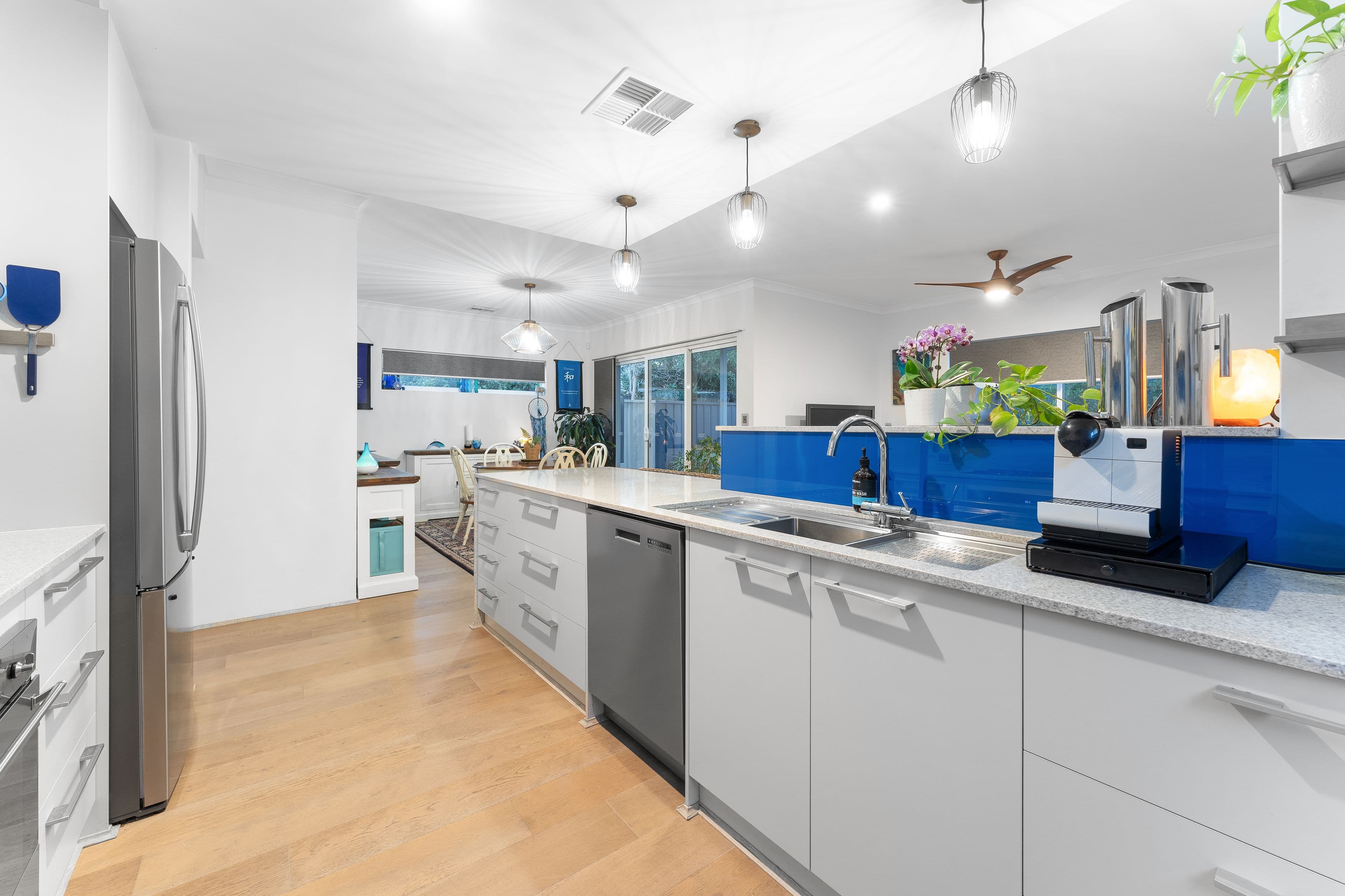 19 Malibu Road, Safety Bay WA 6169, Safety Bay - Thumbnail 4