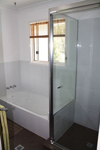 13 Forsythia Drive, TAMBORINE MOUNTAIN QLD 4272, Tamborine Mountain - Thumbnail 5