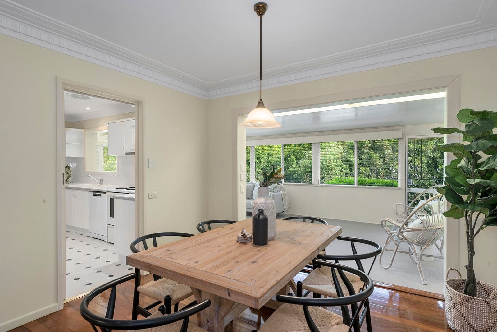 33 Larool Street, Kenmore QLD 4069, Kenmore - Thumbnail 5