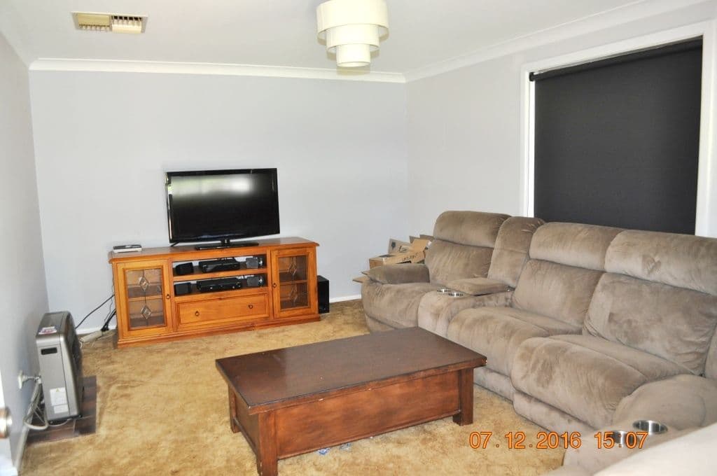18 Gundagai Road, Cootamundra - Thumbnail 3