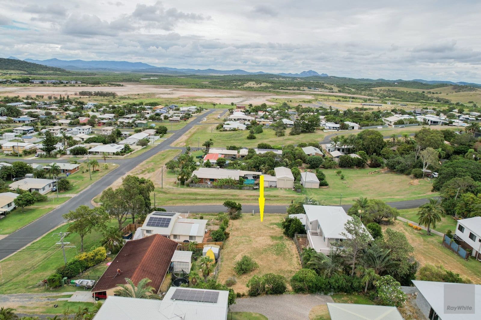 65 Higson Street, Emu Park QLD 4710, Emu Park - Thumbnail 7