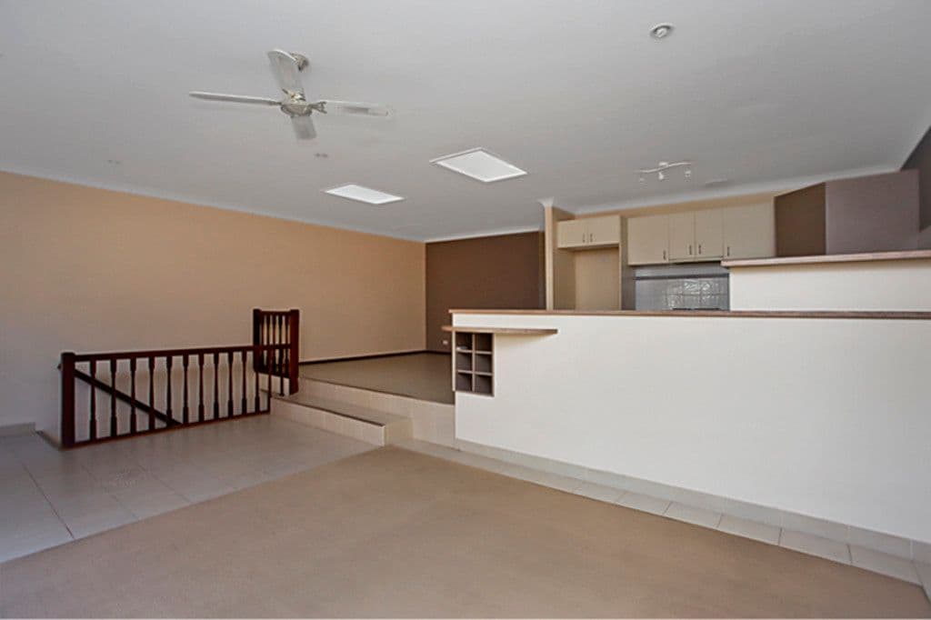 107 Sunshine Boulevard, MERMAID WATERS QLD 4218, Mermaid Waters - Thumbnail 6