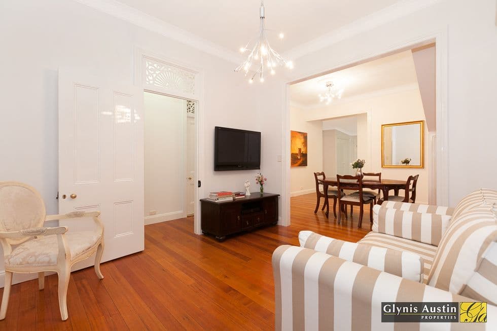 18 Addison Street, RED HILL QLD 4059, Red Hill - Thumbnail 2
