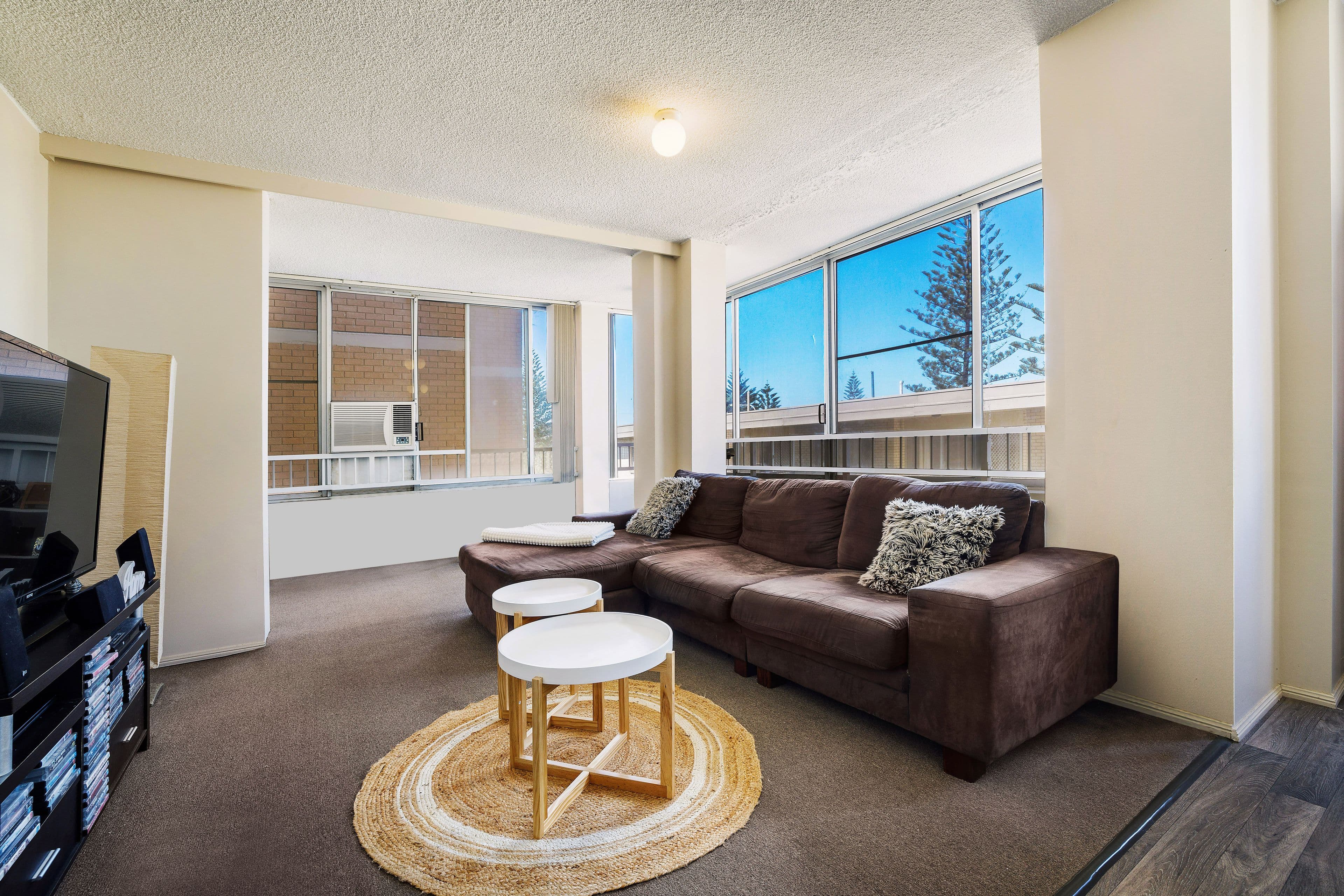 4 Elizabeth Avenue 'Broadbeach Towers', Broadbeach QLD 4218, Broadbeach - Thumbnail 3