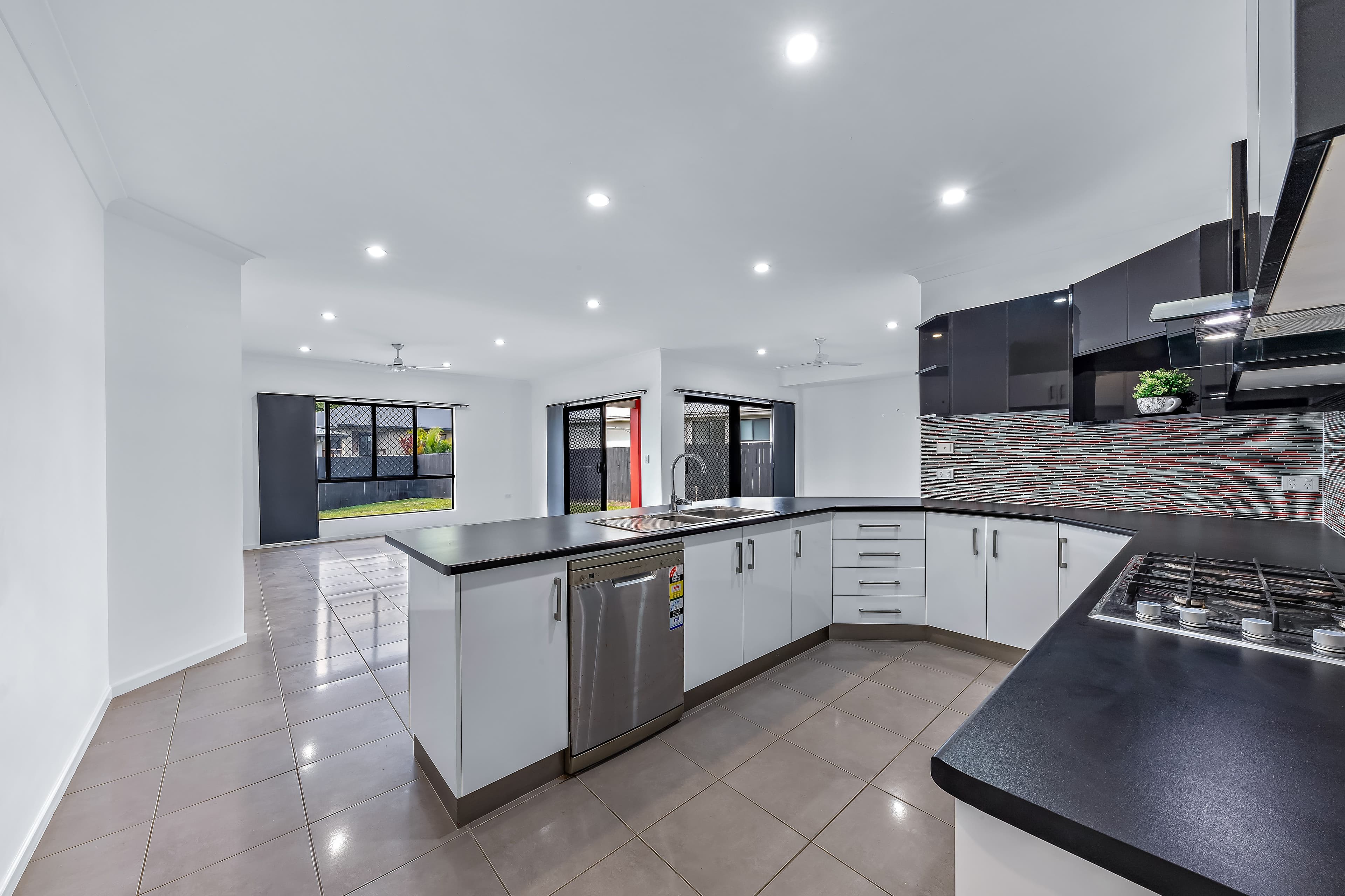 5 Keel Court, Cannonvale QLD 4802, Cannonvale - Thumbnail 7