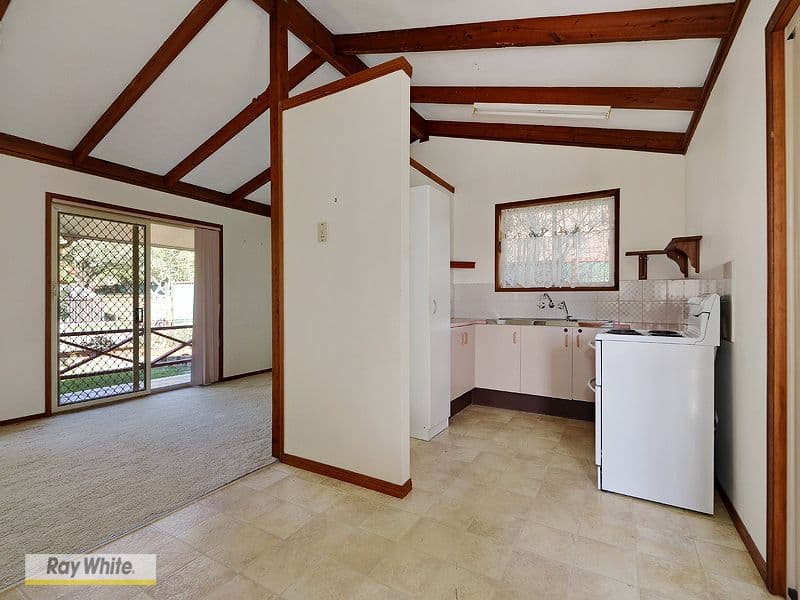9 Lanham Road, DECEPTION BAY QLD 4508, Deception Bay - Thumbnail 4