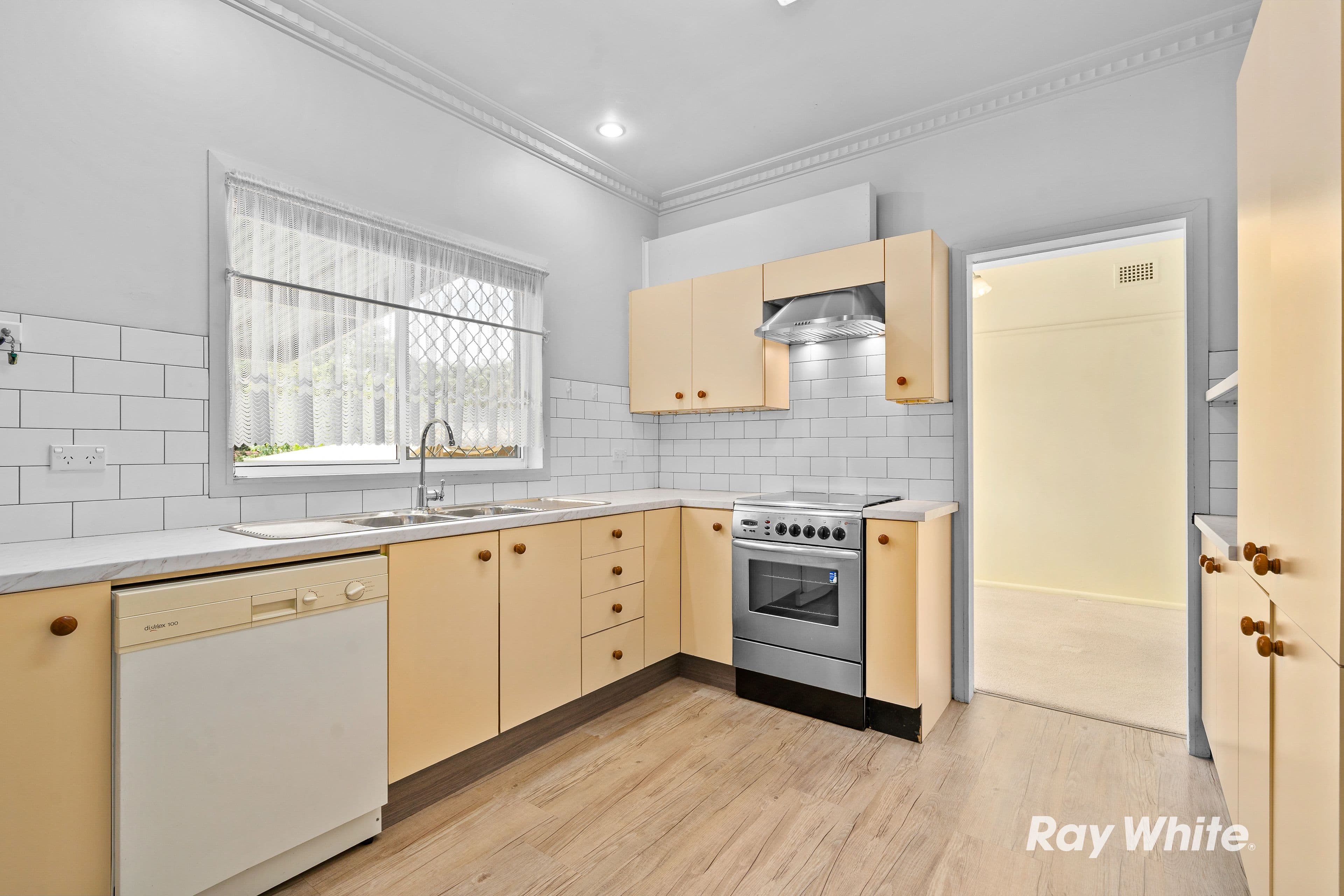35 Eggleton Street, Blacktown NSW 2148, Blacktown - Thumbnail 2