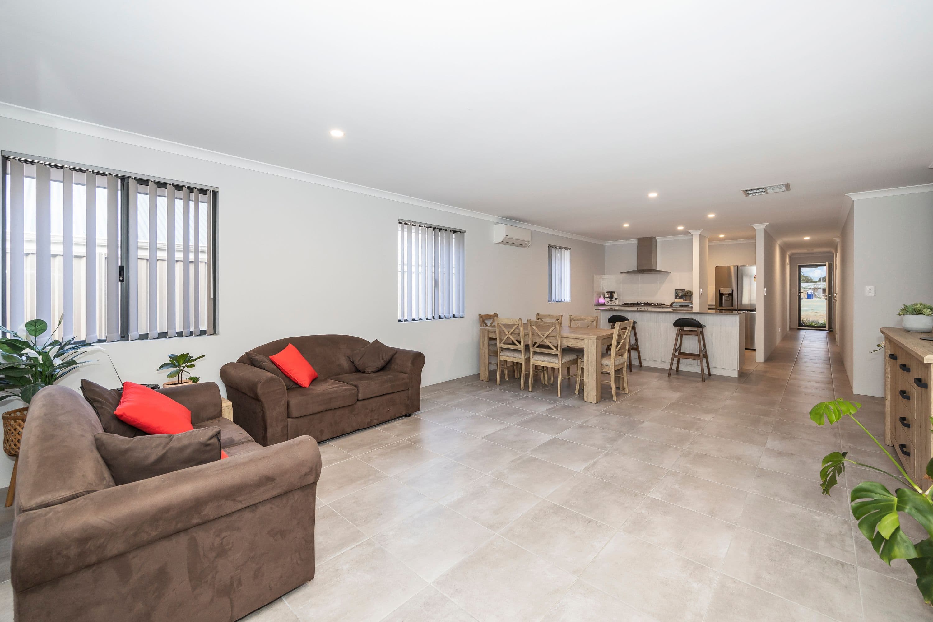 8 Broadgate Boulevard, Yanchep WA 6035, Yanchep - Thumbnail 3