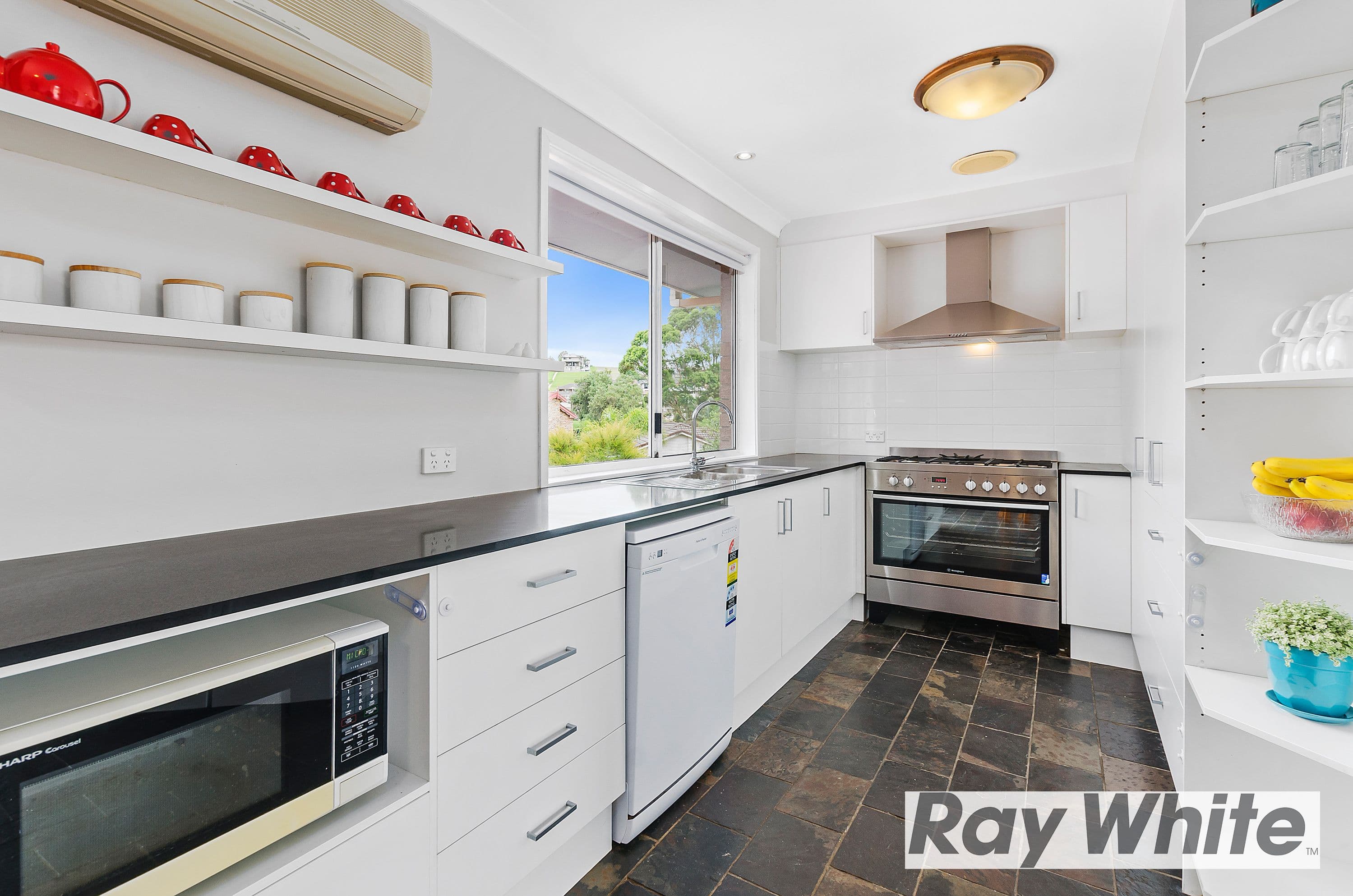 2 Coronet Place, Dapto - Thumbnail 3