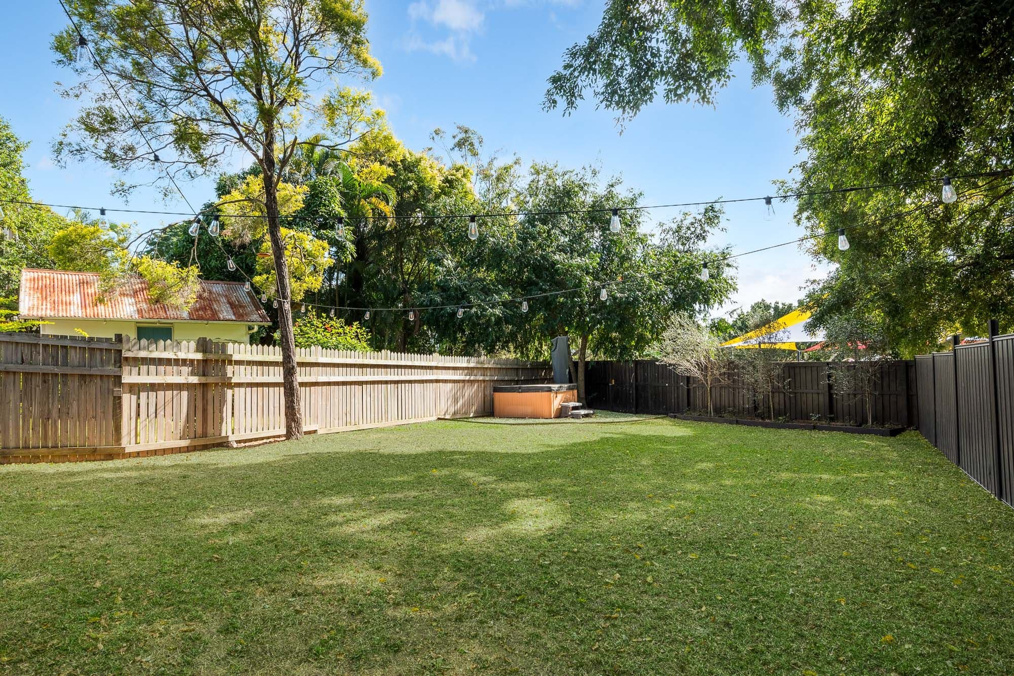 11 Dutton Street, Hawthorne QLD 4171, Hawthorne - Thumbnail 2