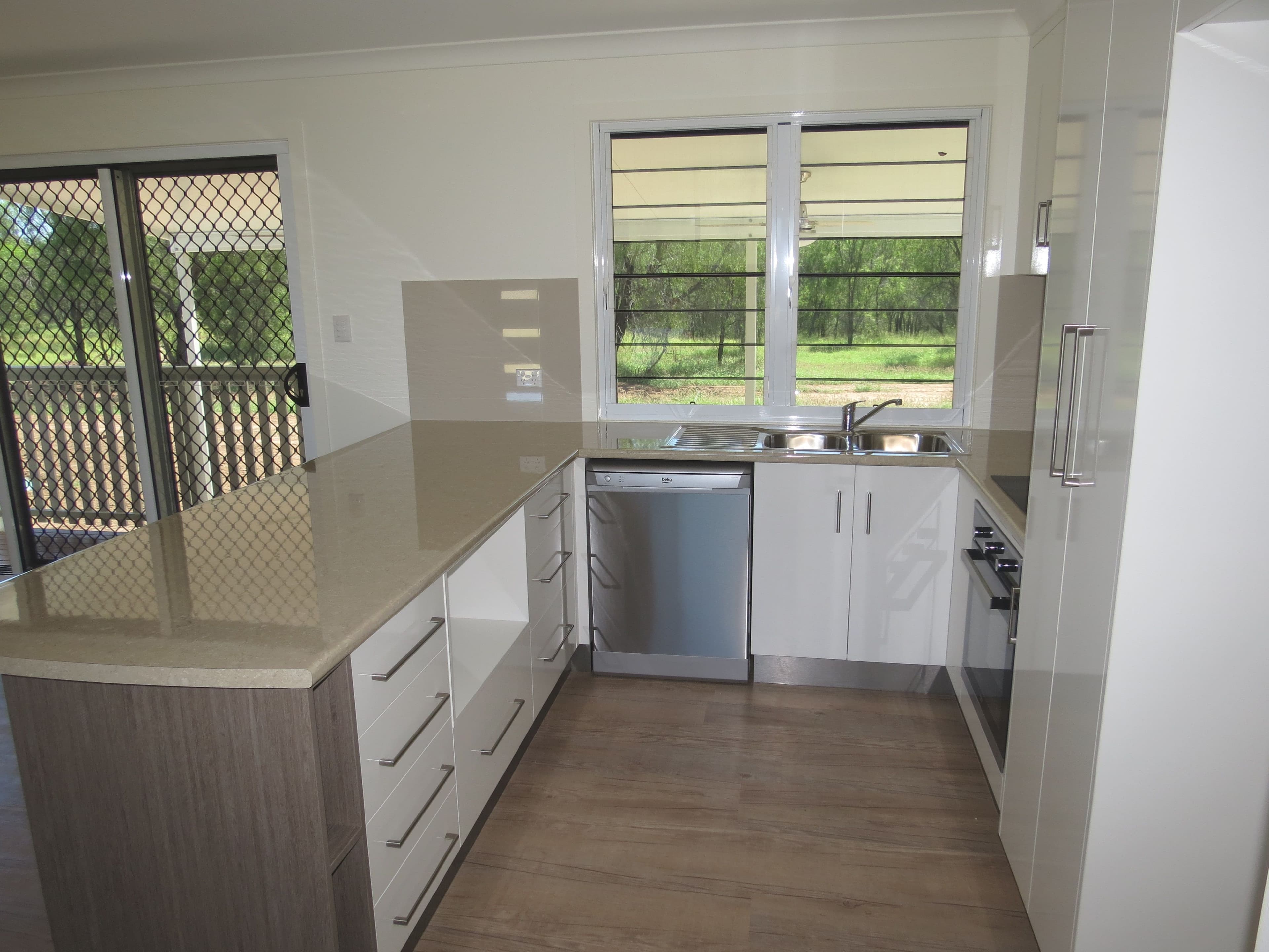 Lot 8 Chudleigh Drive, Emerald QLD 4720, Emerald - Thumbnail 5