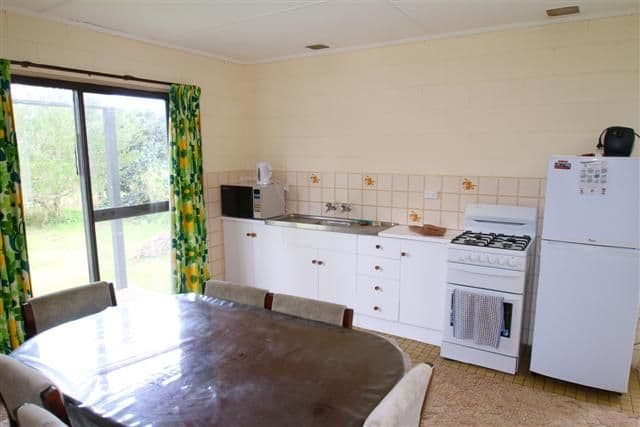 37 Rose Avenue, COWES VIC 3922, Cowes - Thumbnail 3