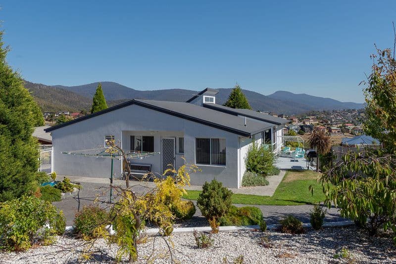 20 Cuthbertson Place, LENAH VALLEY TAS 7008, Lenah Valley - Thumbnail 3