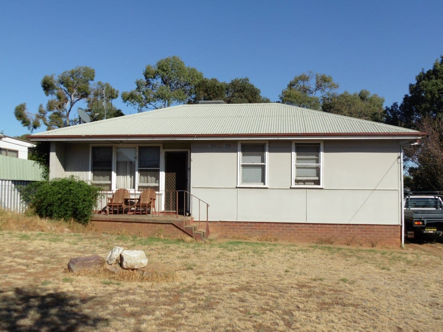6 Fisher Street, Parkes - Image 1