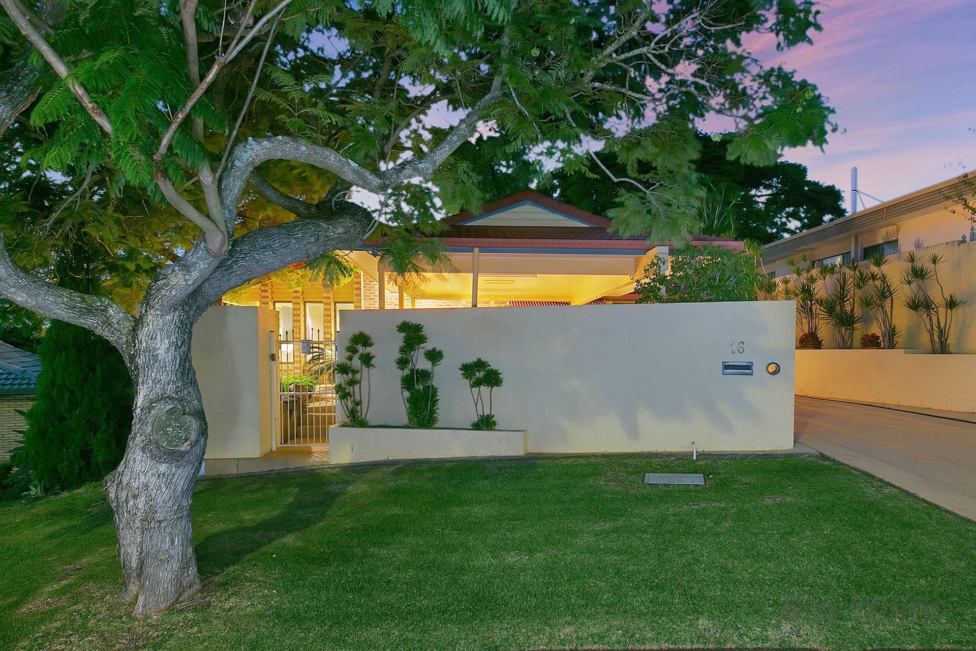 16 Dome Street, Eight Mile Plains QLD 4113, Eight Mile Plains - Thumbnail 2