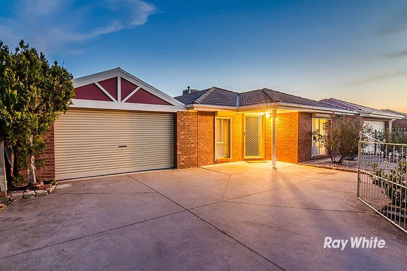 27 Cornwell Crescent, Cranbourne East VIC 3977, Cranbourne East - Image 1