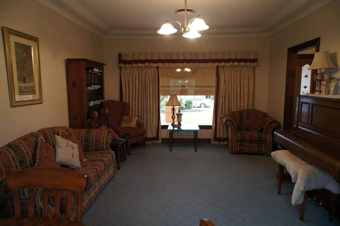 30 McGregor Street, CONDOBOLIN NSW 2877, Condobolin - Thumbnail 3