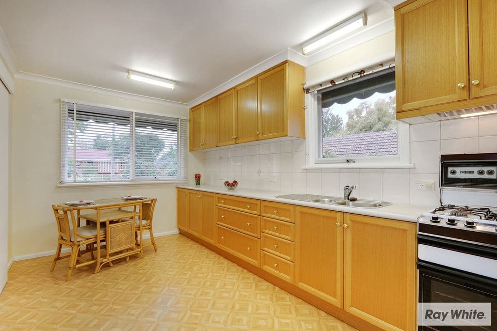 13 BRONHILL Road, RINGWOOD EAST VIC 3135, Ringwood East - Thumbnail 2