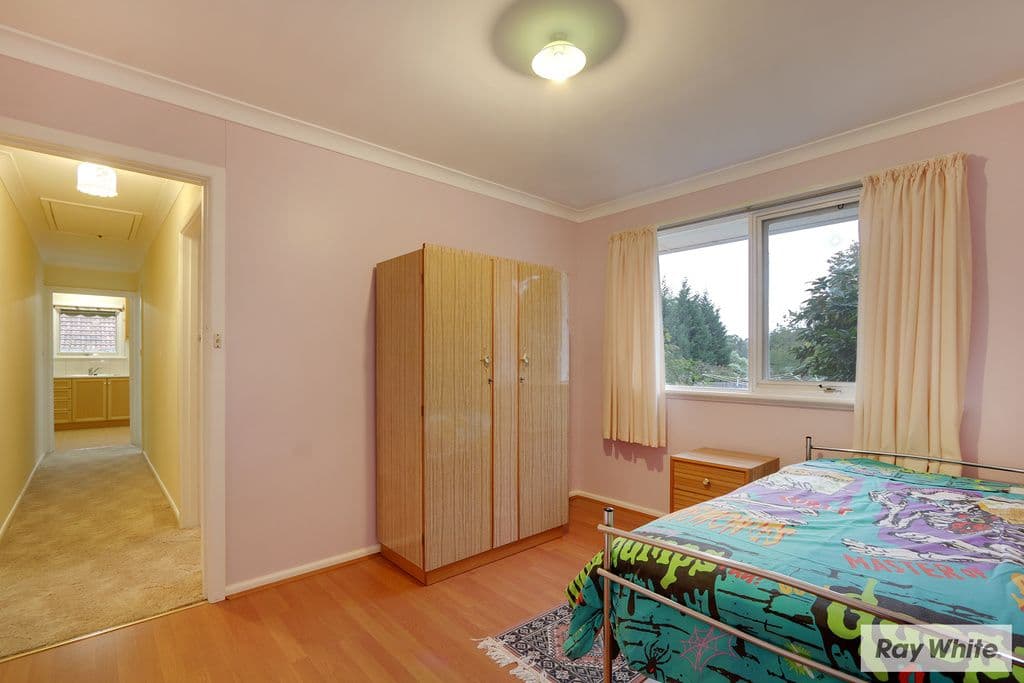 13 BRONHILL Road, RINGWOOD EAST VIC 3135, Ringwood East - Thumbnail 6