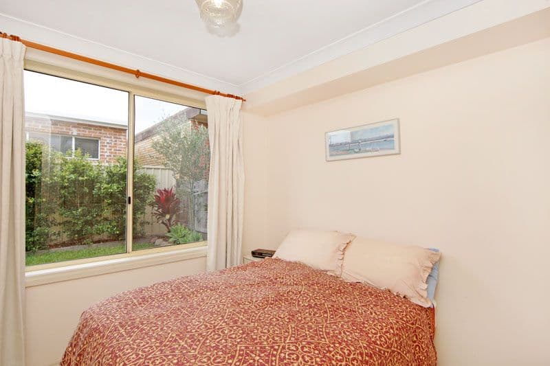 4 Moorlan Avenue, KILLARNEY VALE NSW 2261, Killarney Vale - Thumbnail 7