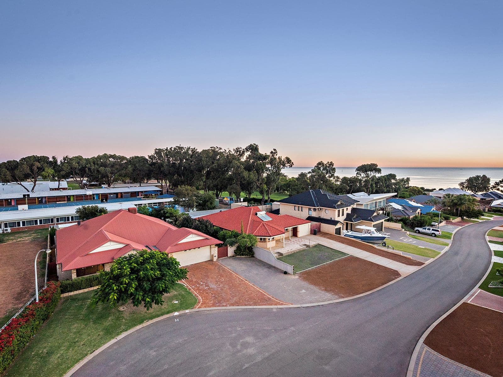 28 St Georges Close, Bluff Point WA 6530, Bluff Point - Thumbnail 5
