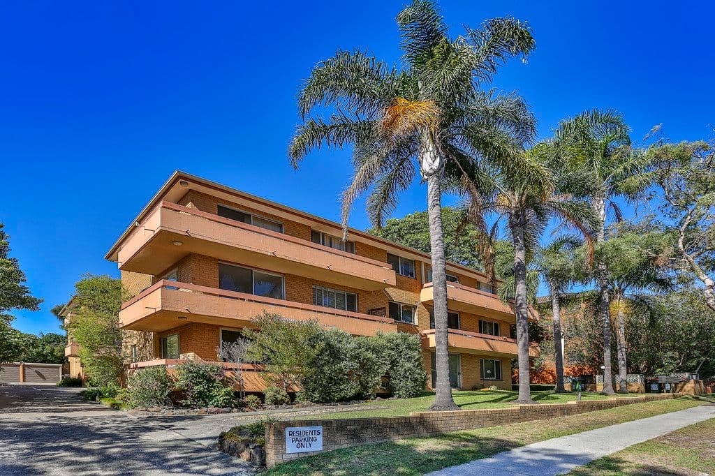 84 Wyadra Avenue, FRESHWATER NSW 2096, Freshwater - Image 1