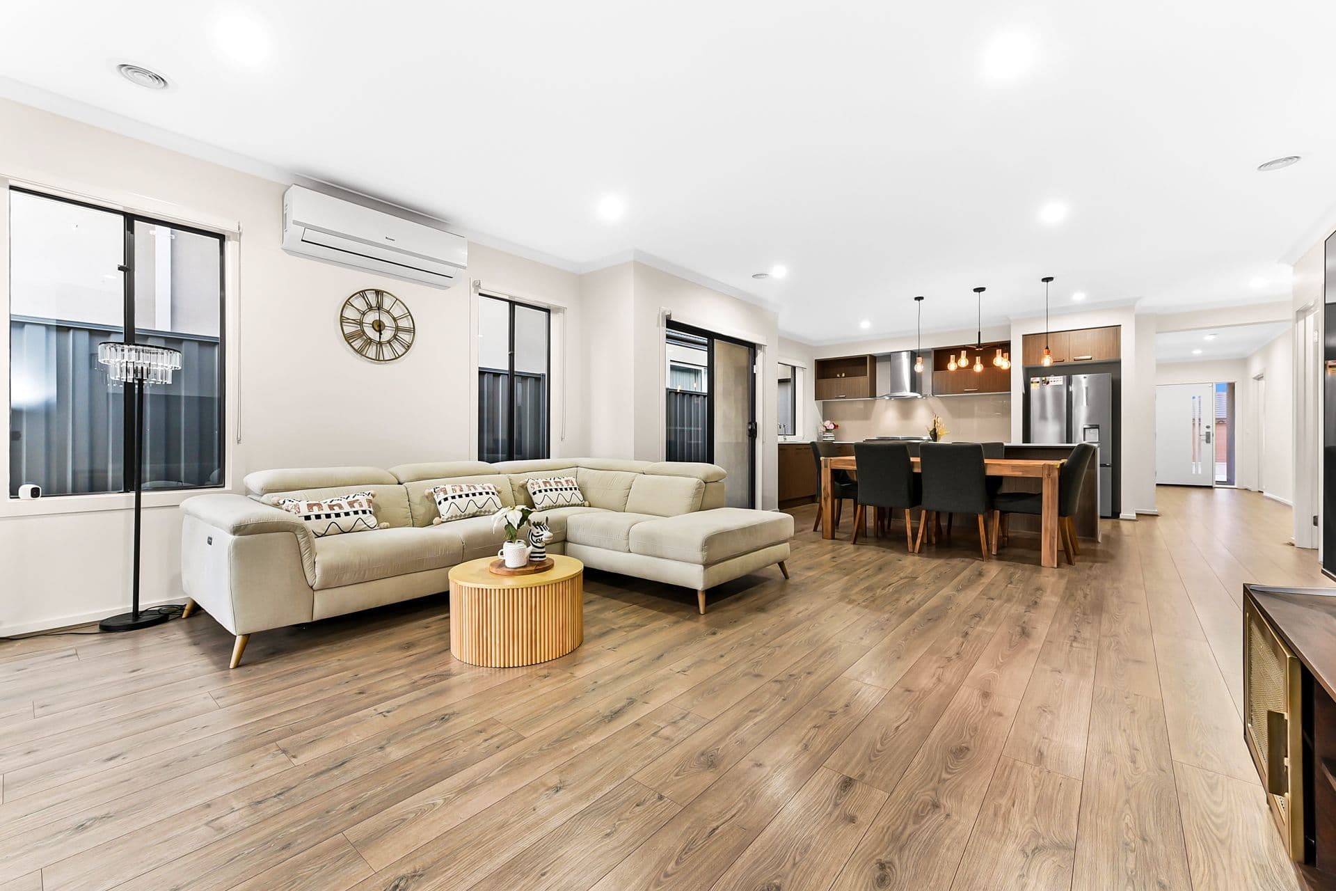 32 Ashbury Rise, Berwick VIC 3806, Berwick - Thumbnail 3