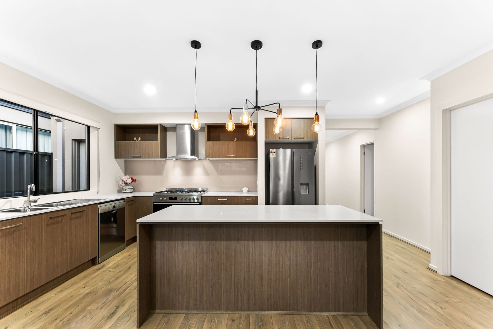 32 Ashbury Rise, Berwick VIC 3806, Berwick - Thumbnail 5